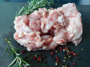 14042MIĘSO Z KRÓLIKA GULASZOWE SUROWE (około 0,50 kg) - AMCIU-1